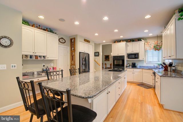 4453 TUSCANY CT, Woodbridge, VA 22192