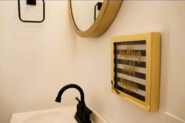 62 Foster Dr, Camden, TN 38320