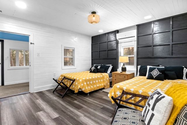 62 Foster Dr, Camden, TN 38320