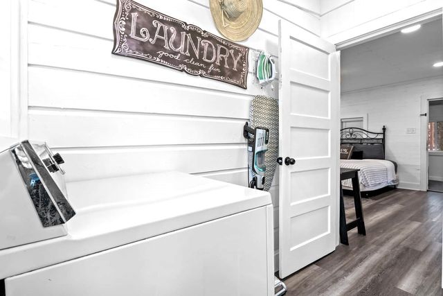 62 Foster Dr, Camden, TN 38320