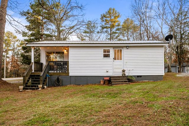 62 Foster Dr, Camden, TN 38320