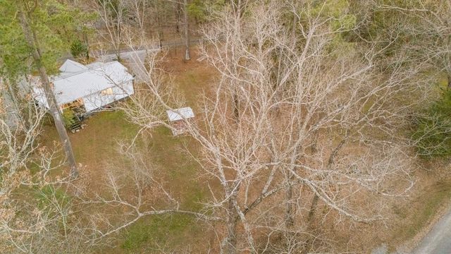 62 Foster Dr, Camden, TN 38320