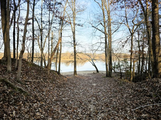 62 Foster Dr, Camden, TN 38320