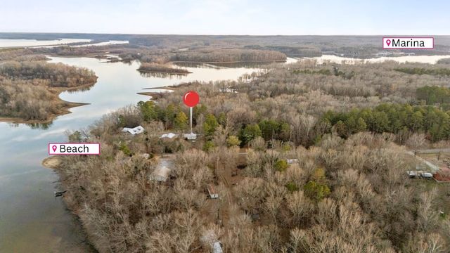 62 Foster Dr, Camden, TN 38320