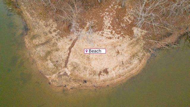 62 Foster Dr, Camden, TN 38320