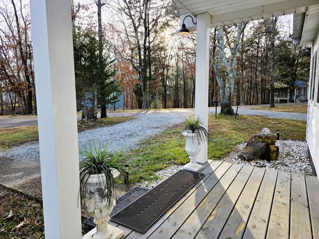 62 Foster Dr, Camden, TN 38320