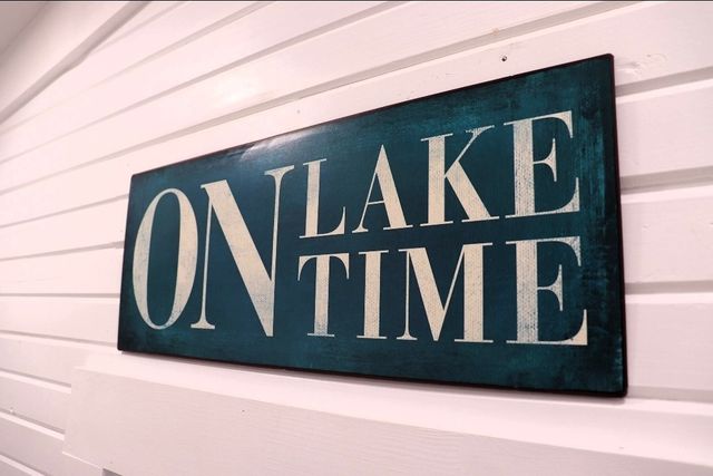 62 Foster Dr, Camden, TN 38320