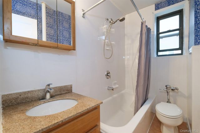 1 Broad Parkway 4L, White Plains, NY 10601