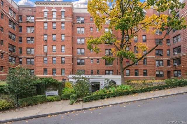 1 Broad Parkway 4L, White Plains, NY 10601