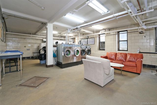 1 Broad Parkway 4L, White Plains, NY 10601