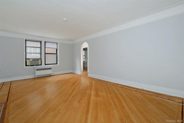 1 Broad Parkway 4L, White Plains, NY 10601