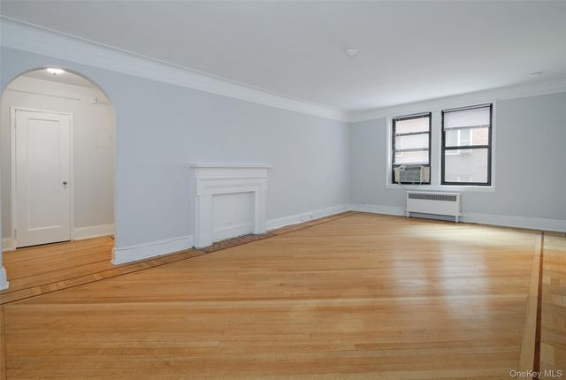 1 Broad Parkway 4L, White Plains, NY 10601