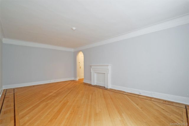1 Broad Parkway 4L, White Plains, NY 10601