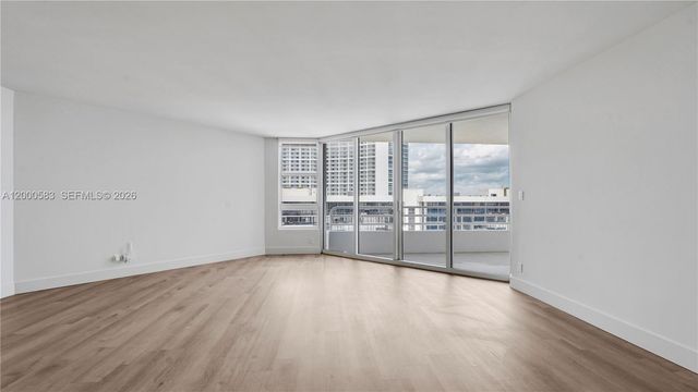 555 NE 34th St 2708, Miami, FL 33137