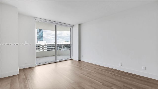 555 NE 34th St 2708, Miami, FL 33137