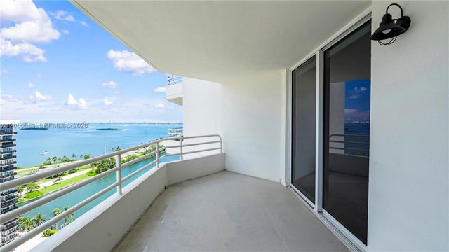 555 NE 34th St 2708, Miami, FL 33137