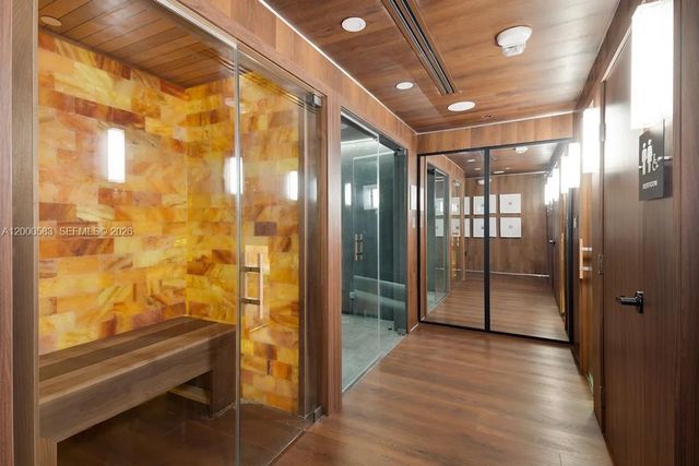 555 NE 34th St 2708, Miami, FL 33137