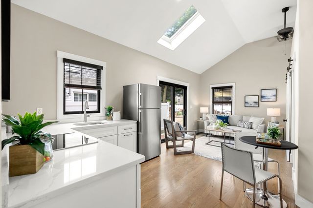 20 Plain St 20, Boston, MA 02122