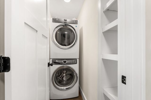 20 Plain St 20, Boston, MA 02122