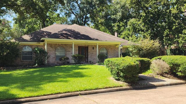2230 Tangle Lake Drive, Houston, TX 77339