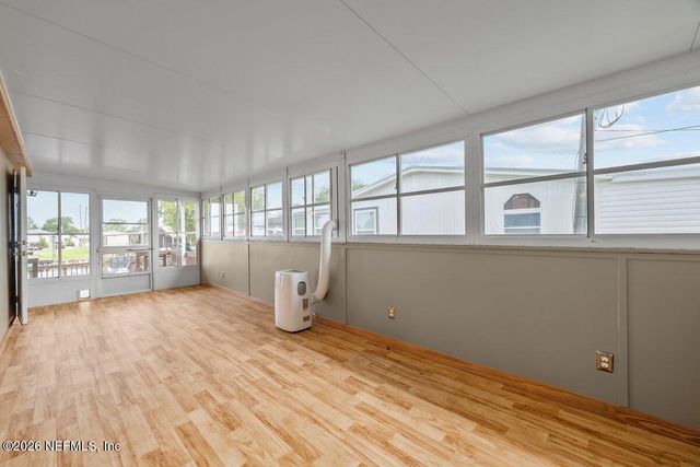 41 SCOTT Street, Welaka, FL 32193