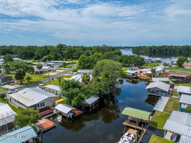 41 SCOTT Street, Welaka, FL 32193
