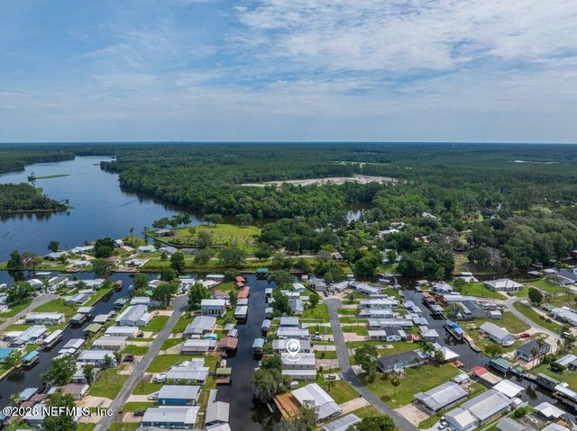 41 SCOTT Street, Welaka, FL 32193