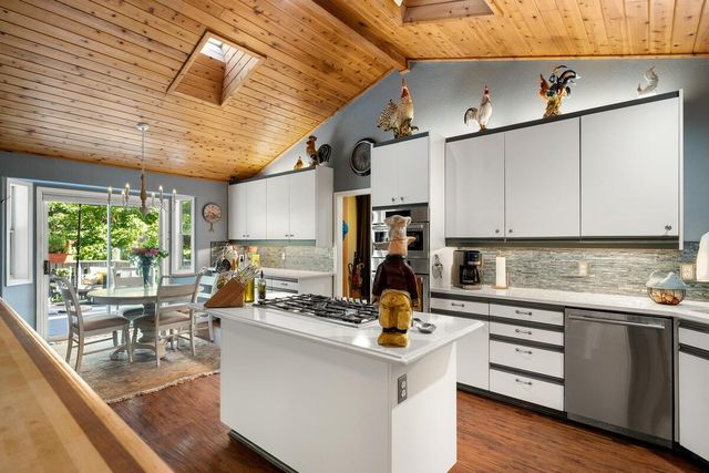 5962 Arrowhead Dr, Foresthill, CA 95631