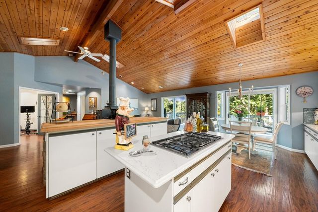 5962 Arrowhead Dr, Foresthill, CA 95631