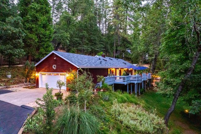 5962 Arrowhead Dr, Foresthill, CA 95631