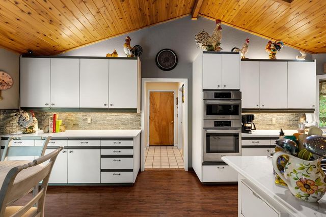 5962 Arrowhead Dr, Foresthill, CA 95631