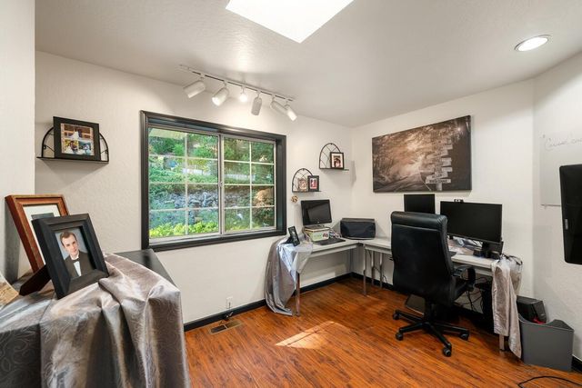 5962 Arrowhead Dr, Foresthill, CA 95631