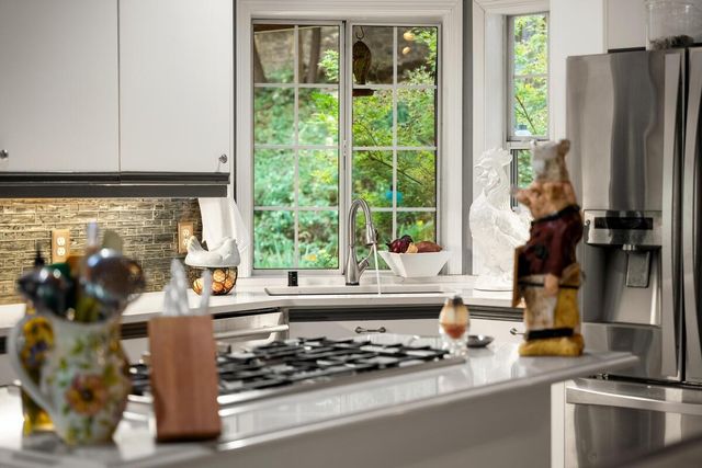 5962 Arrowhead Dr, Foresthill, CA 95631