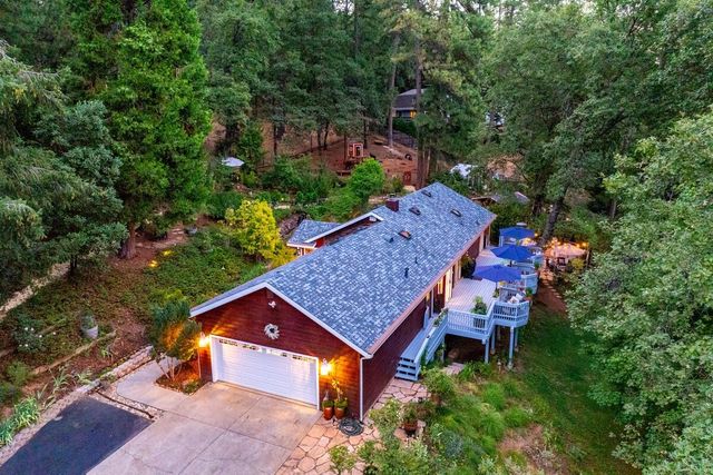 5962 Arrowhead Dr, Foresthill, CA 95631