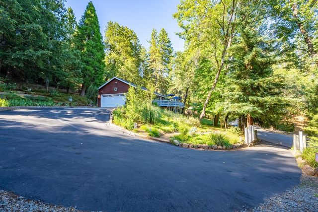 5962 Arrowhead Dr, Foresthill, CA 95631