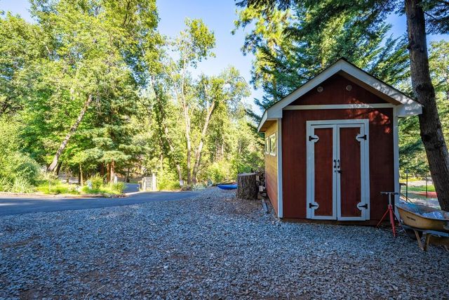 5962 Arrowhead Dr, Foresthill, CA 95631