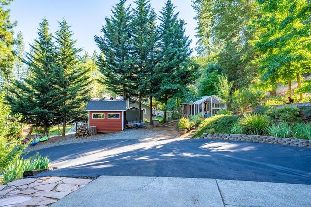 5962 Arrowhead Dr, Foresthill, CA 95631