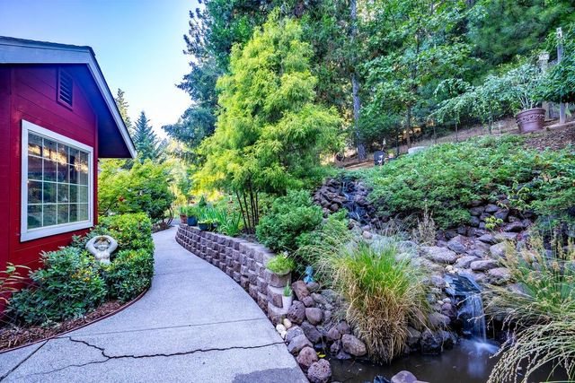 5962 Arrowhead Dr, Foresthill, CA 95631