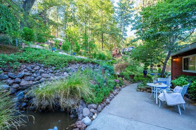 5962 Arrowhead Dr, Foresthill, CA 95631