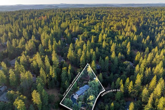 5962 Arrowhead Dr, Foresthill, CA 95631