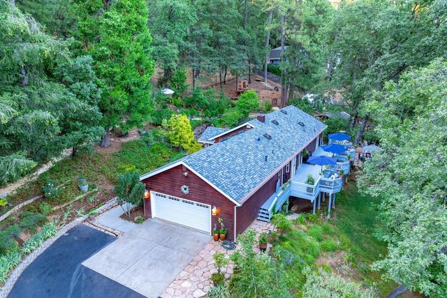 5962 Arrowhead Dr, Foresthill, CA 95631