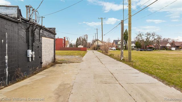 14700 W Chicago Street, Detroit, MI 48228