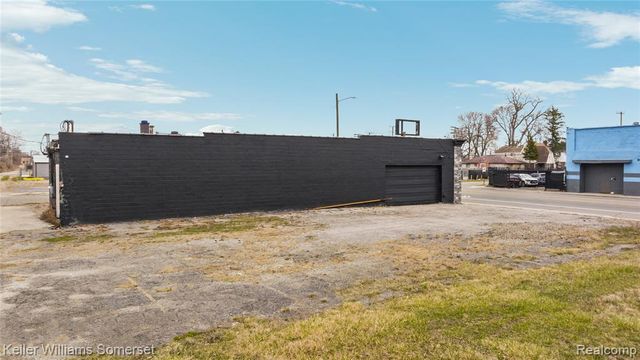 14700 W Chicago Street, Detroit, MI 48228