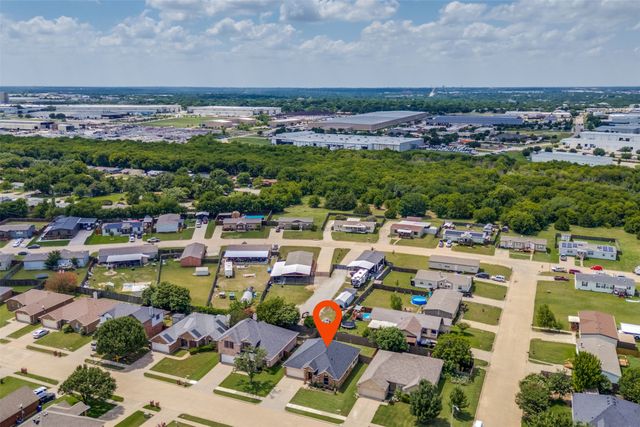 902 Cutting Horse Drive, Mansfield, TX 76063