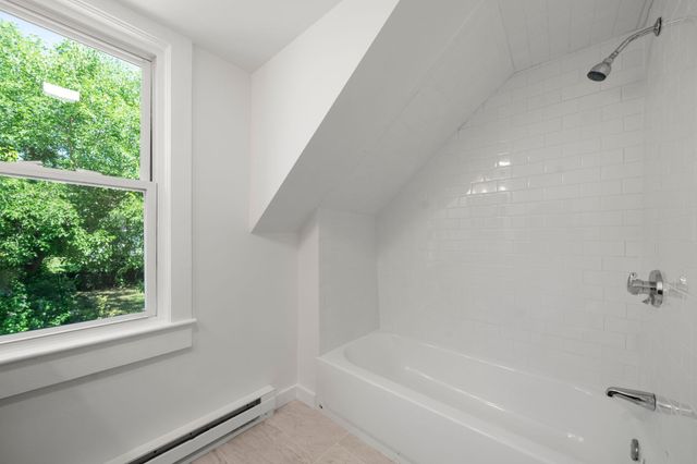 29 Sandwich Rd, Wareham, MA 02571