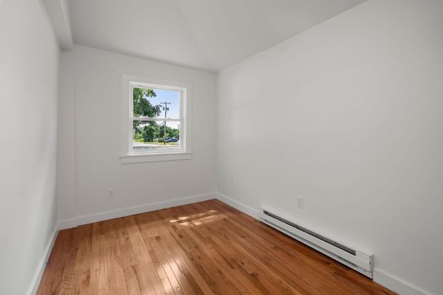 29 Sandwich Rd, Wareham, MA 02571