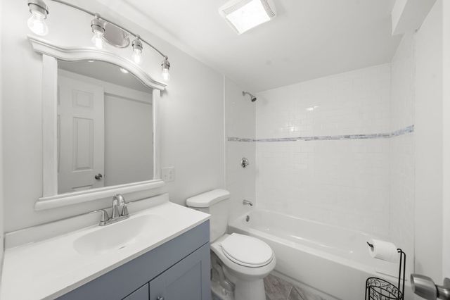 29 Sandwich Rd, Wareham, MA 02571