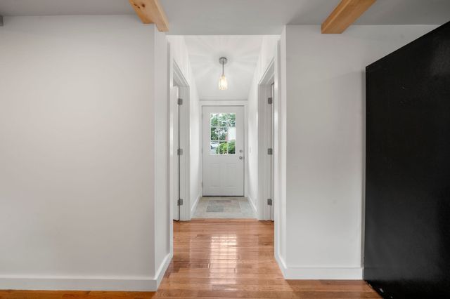 29 Sandwich Rd, Wareham, MA 02571