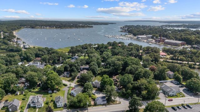 29 Sandwich Rd, Wareham, MA 02571