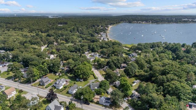 29 Sandwich Rd, Wareham, MA 02571